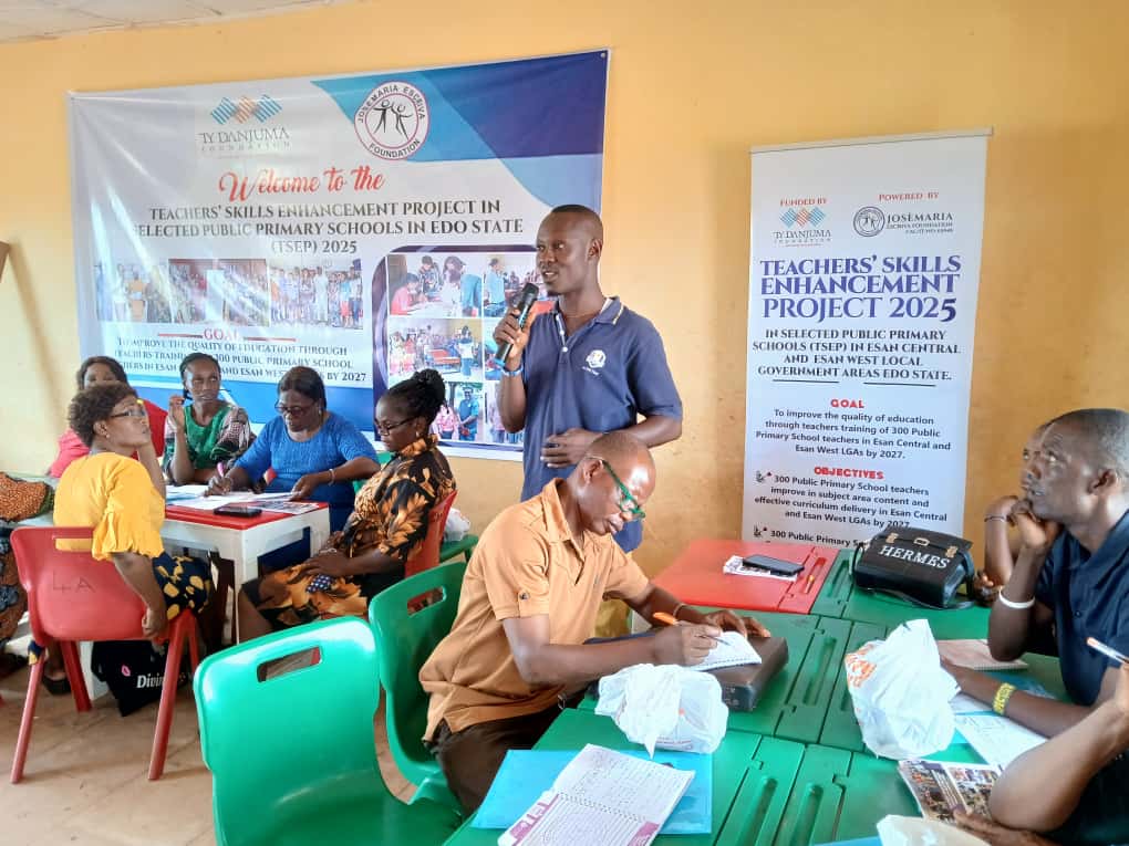 JOSÉMARIA ESCRIVA FOUNDATION